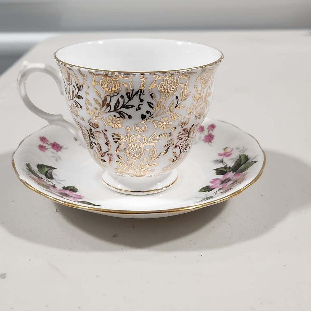 Queen Anne Gold-Trimmed White Porcelain Teacup & Saucer with Pink Rose Accents